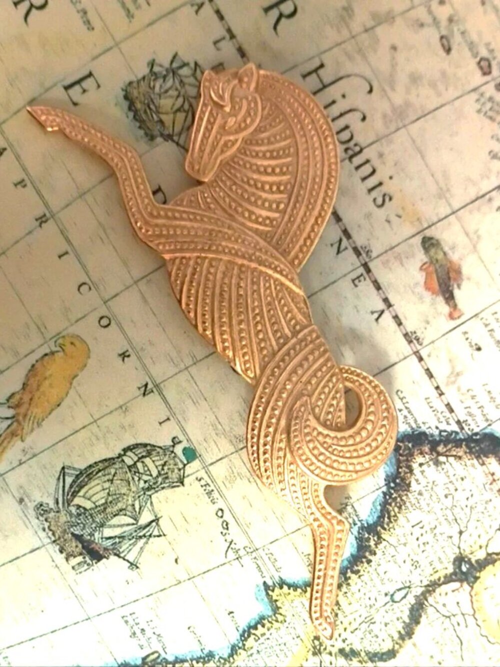 ❤️VTG JJ 1988 XL LEAPING HORSE TEXTURED GOLD TONE BROOCH PIN 4"